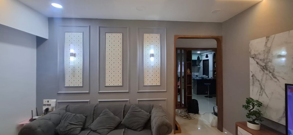 Interior ceiling with layered lighting